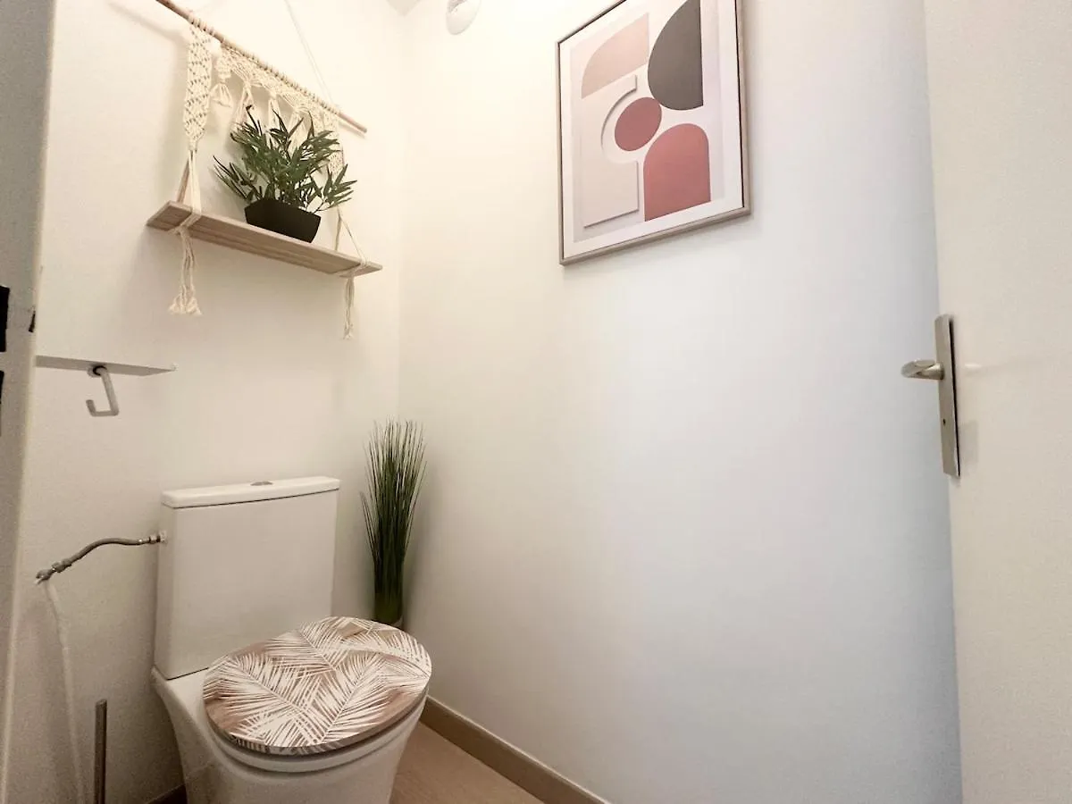 Rivoli- Quiet Apartment, Close To Negresco Nice