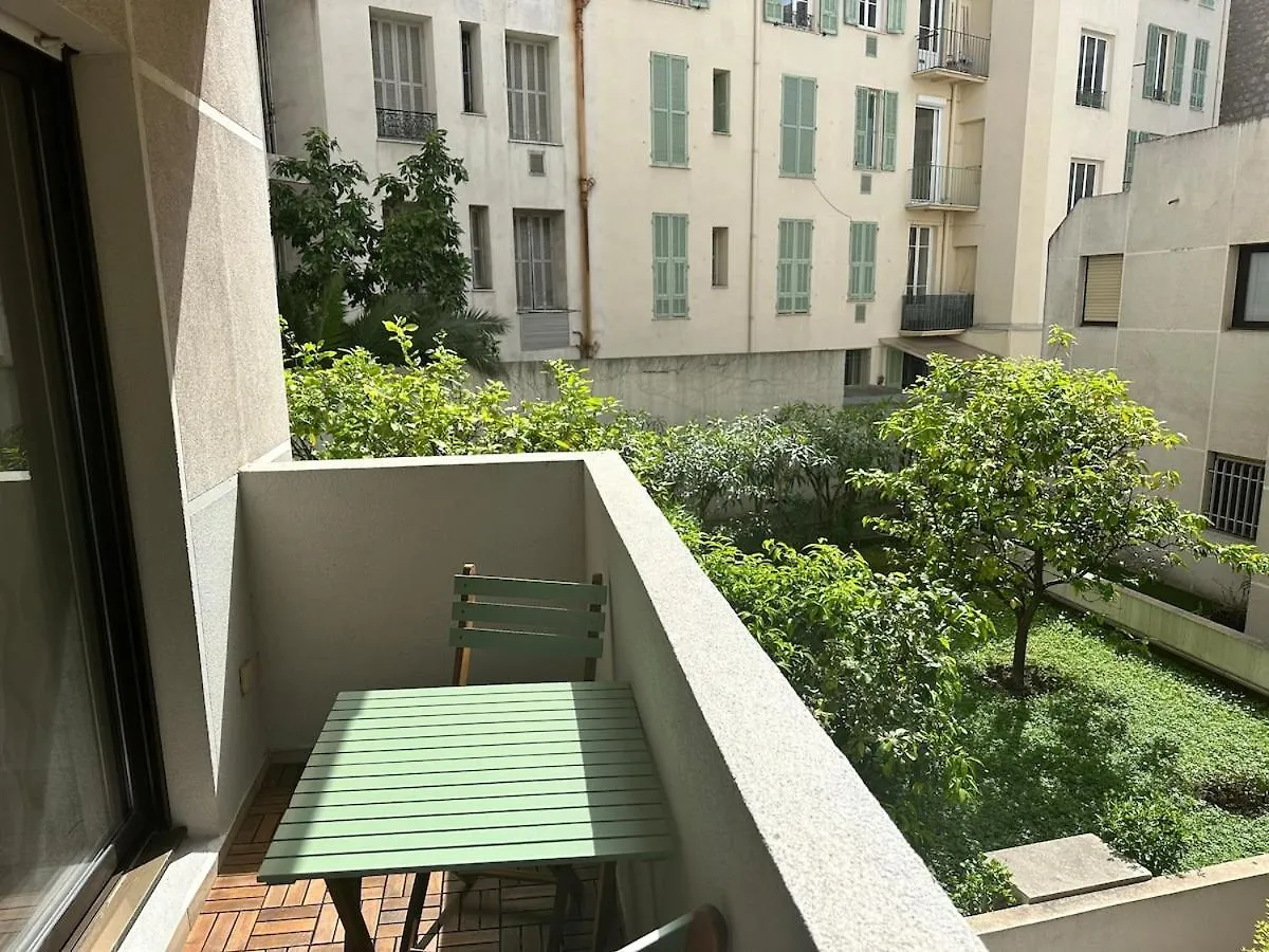 Rivoli- Quiet Apartment, Close To Negresco Nice Apartment